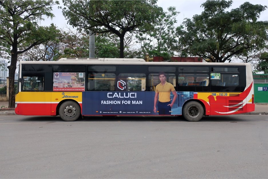 quảng cáo xe buýt cho Caluci