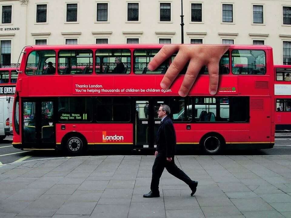 quảng cáo xe buýt sáng tạo