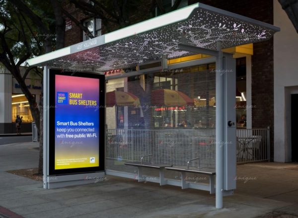 Quảng cáo màn hình kỹ thuật số tại nhà chờ xe buýt
