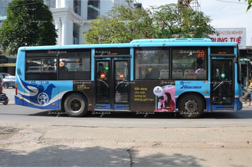 Chiến dịch quảng cáo trên xe buýt của Đại học Deakin