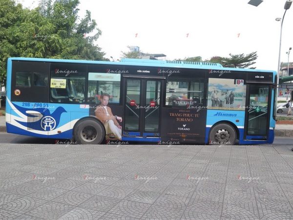 Chiến dịch quảng cáo trên xe bus của thời trang Torano