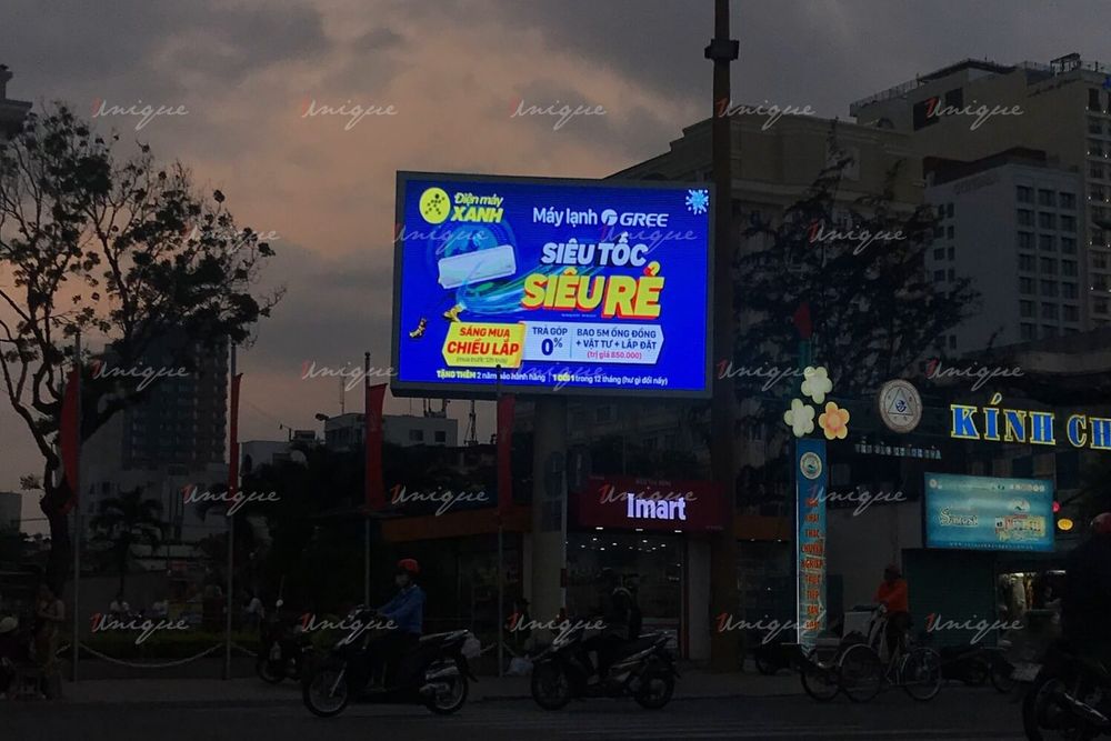 màn hình LED quảng cáo ngoài trời